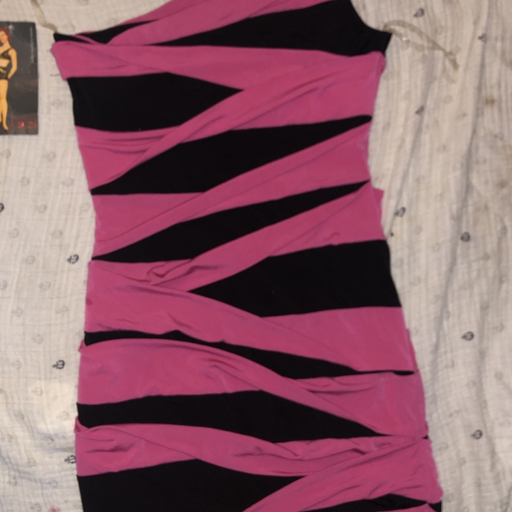Ruby Rox One shoulder dress - Picture 3 of 3